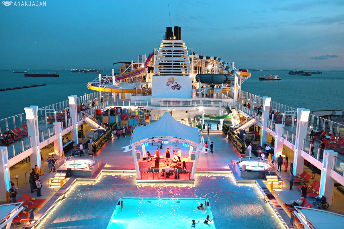 genting dream cruise singapore review