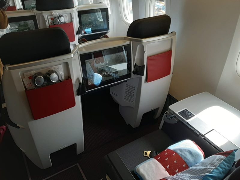 austrian airlines 777 200 review