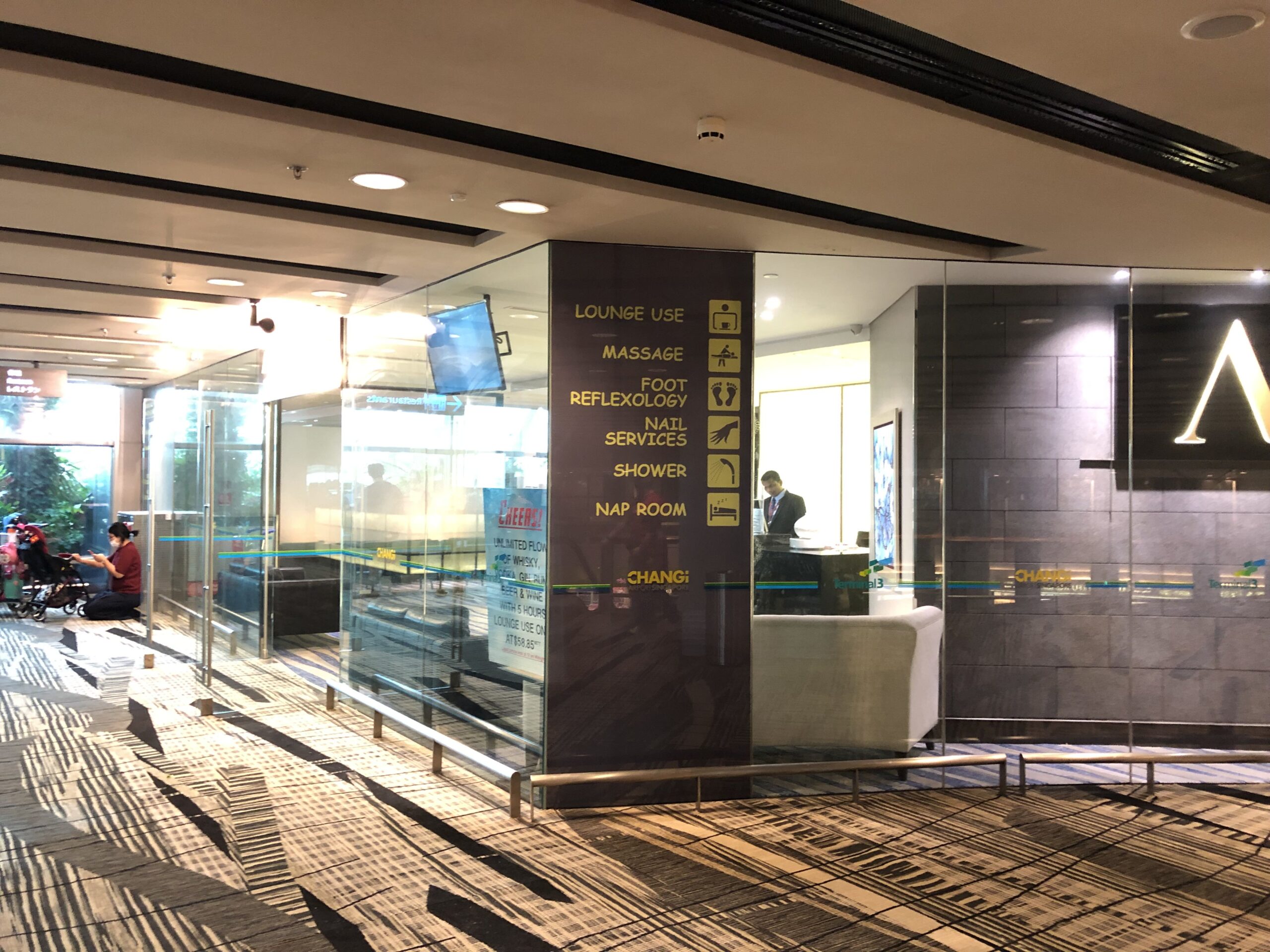 changi airport transit hotel terminal 2 review