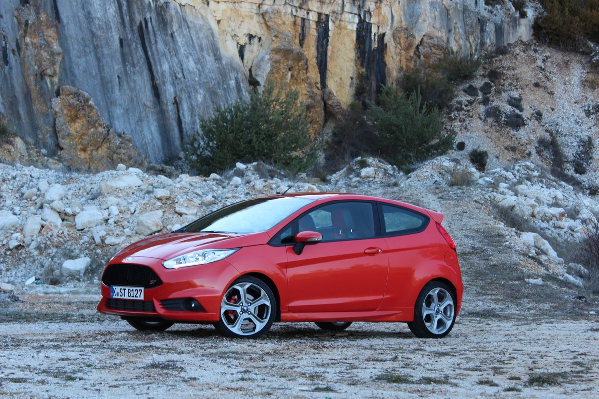 ford fiesta st 2013 review