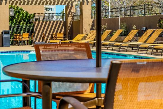 courtyard san diego central reviews