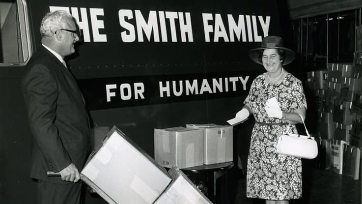 the smith family charity review